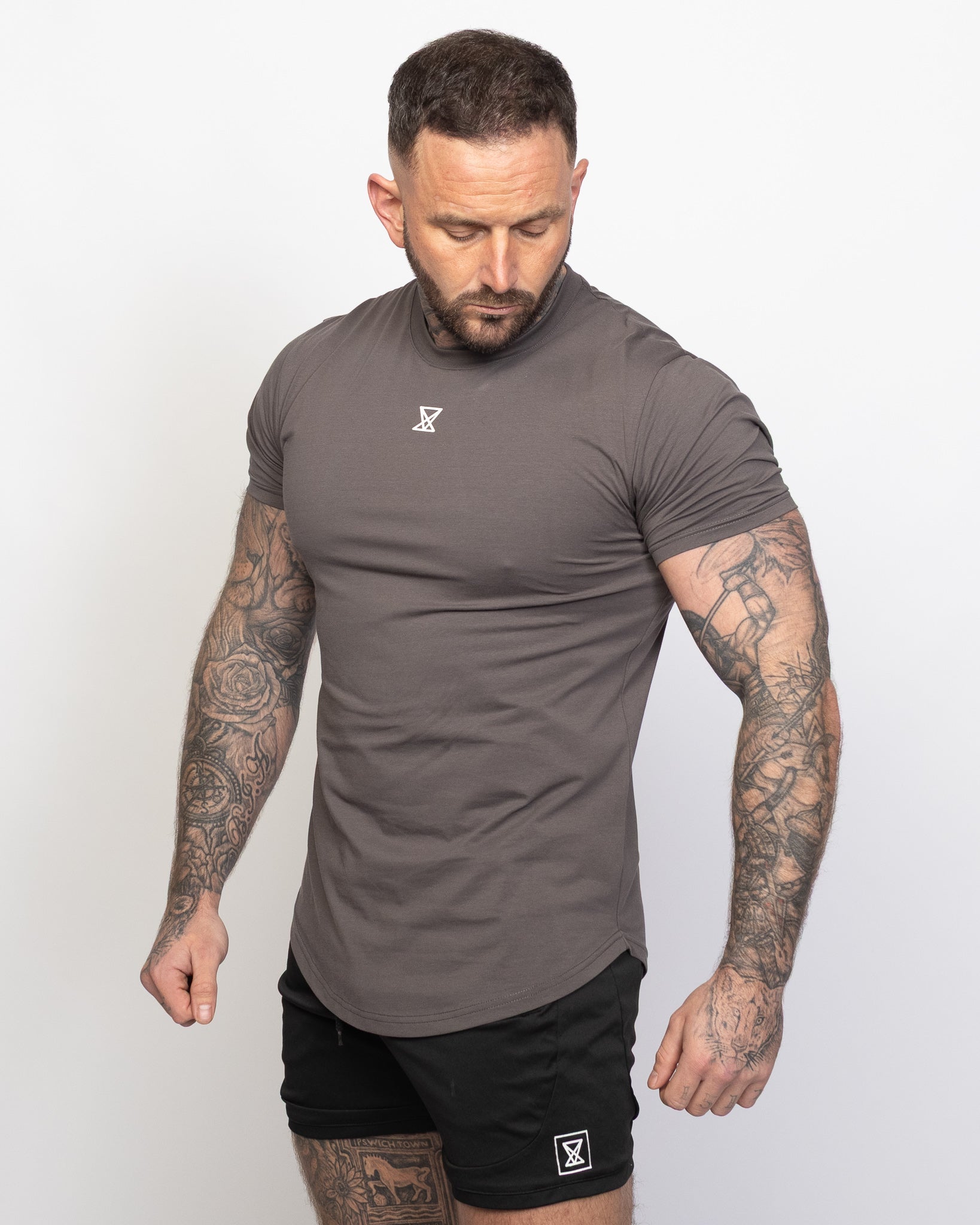 Essentials Tee - VXS GYM WEAR