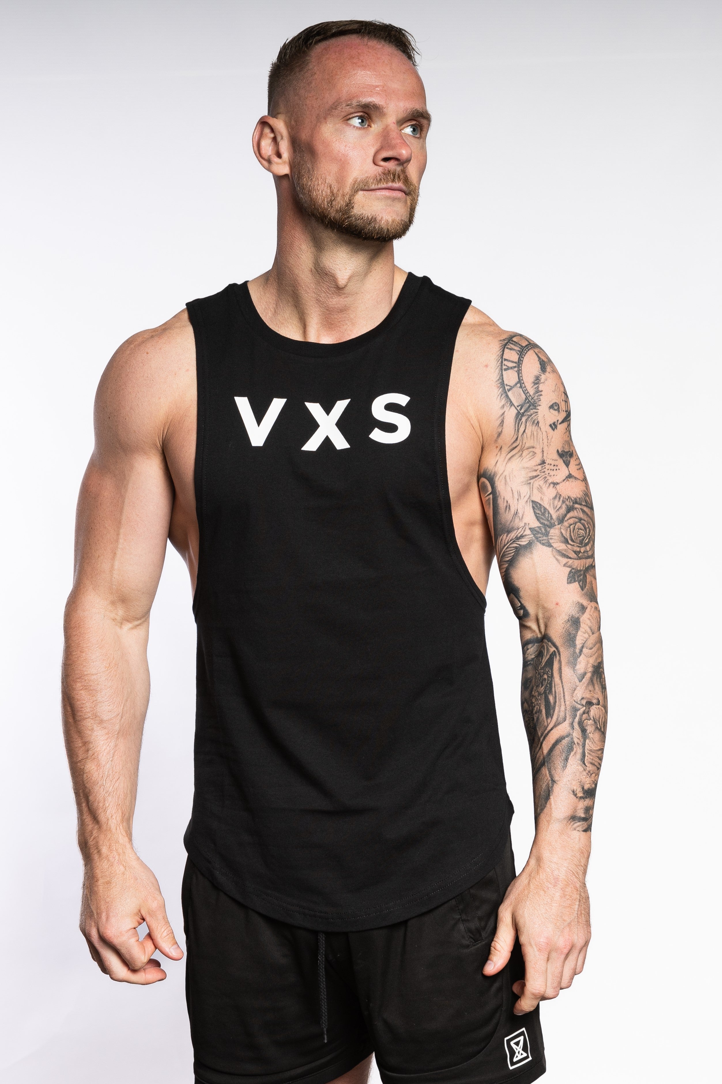 Statement Sleeveless - Black