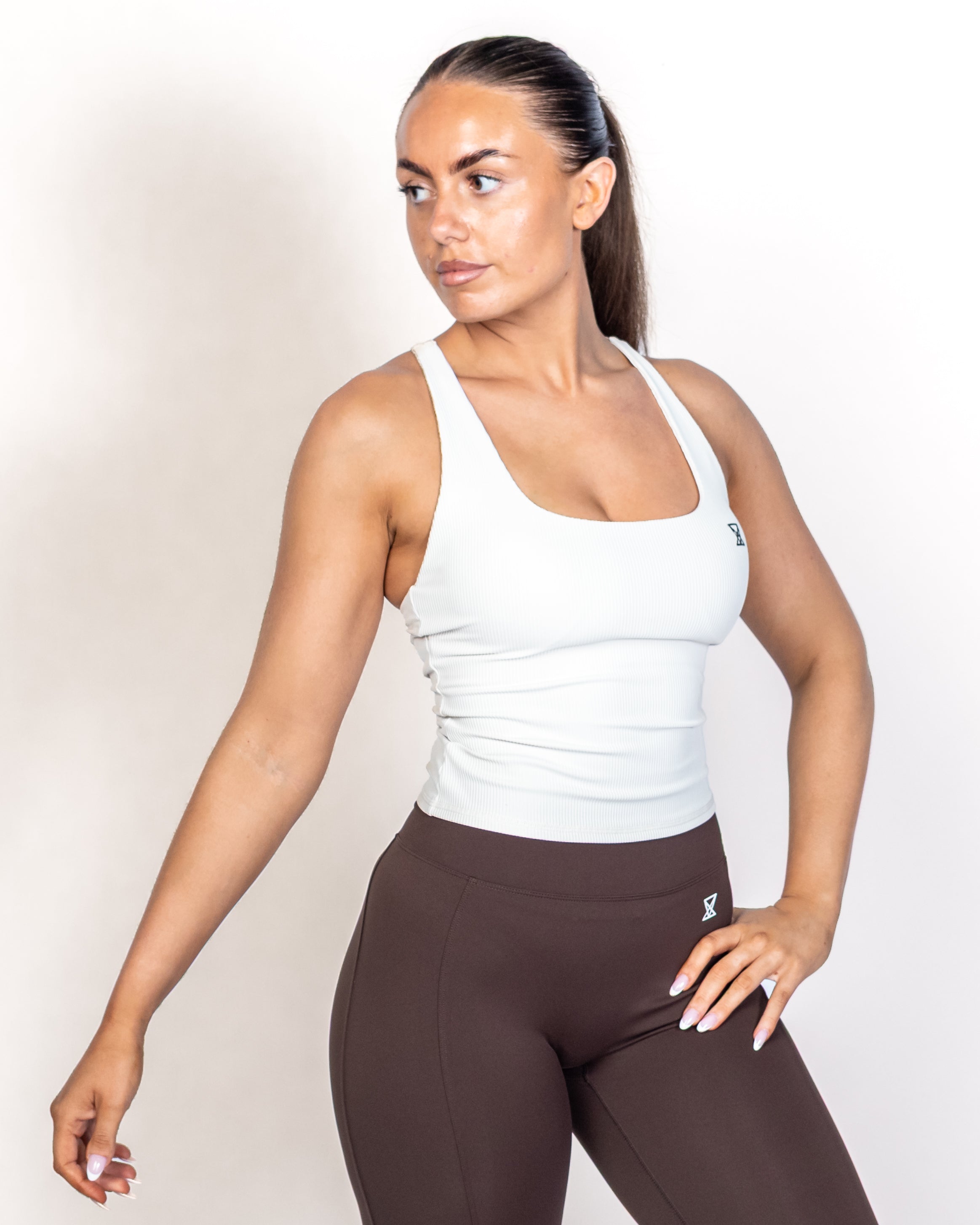 CONTOUR Ribbed Support Tank